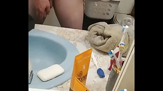 Swinging my perishable load of shit listen to that heavy smack